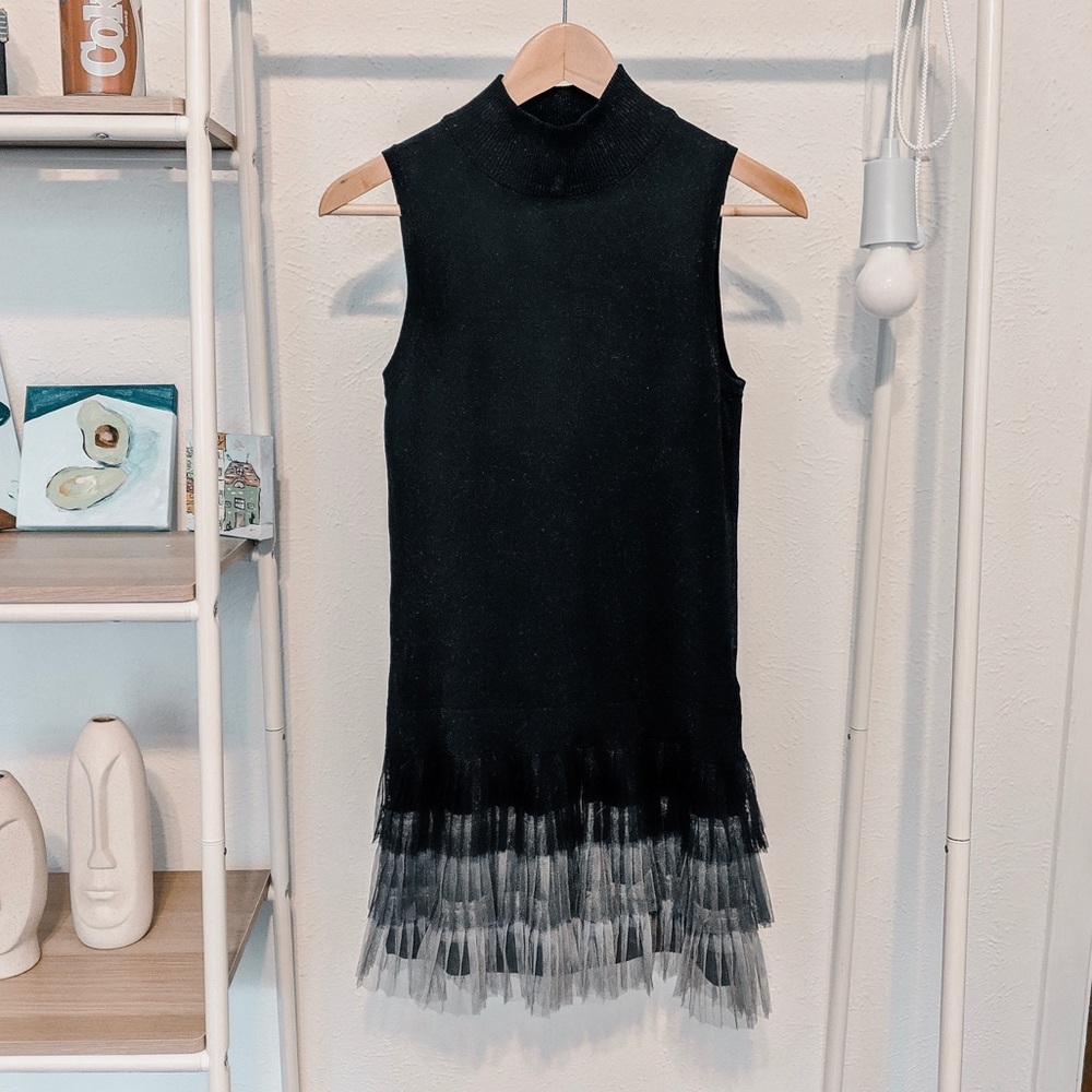 Bodycon party dress with ombré tulle detail